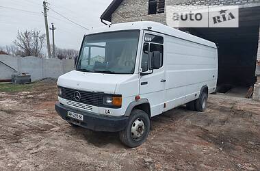 Грузовой фургон Mercedes-Benz T2 1994 в Павлограде