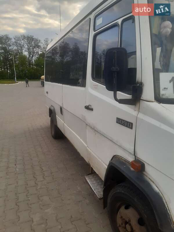 Пригородный автобус Mercedes-Benz T2 1996 в Луцке