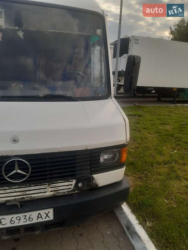 Пригородный автобус Mercedes-Benz T2 1996 в Луцке