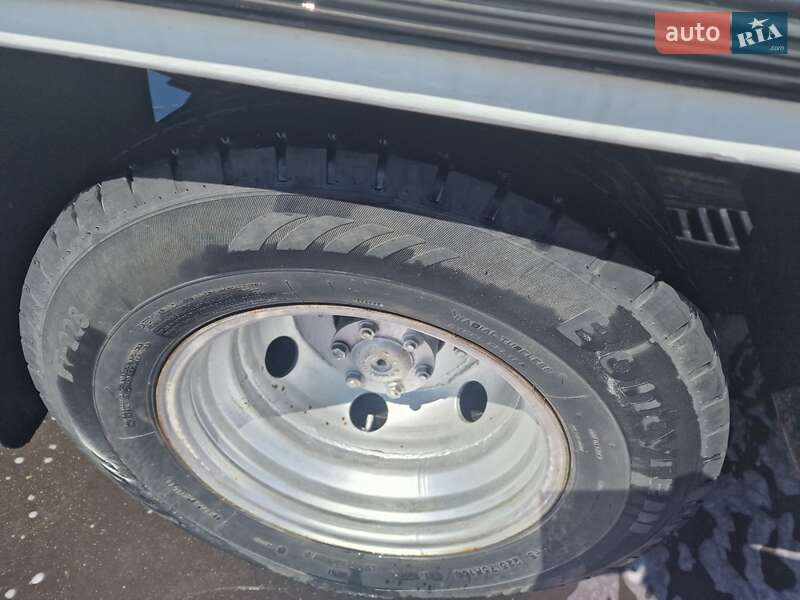 Грузовой фургон Mercedes-Benz T2 1996 в Ровно