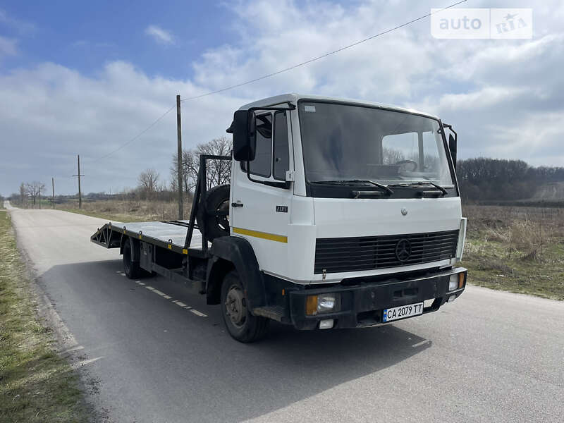 Грузовой фургон Mercedes-Benz T2 1995 в Каменке