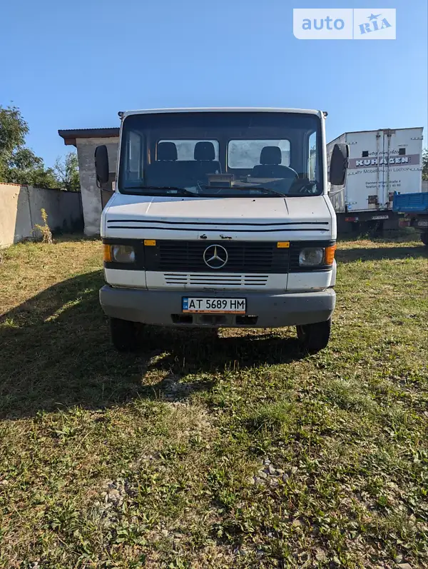 Тентований Mercedes-Benz T2 1995 в 