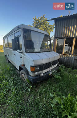 Міський автобус Mercedes-Benz T2 1989 в Чернівцях