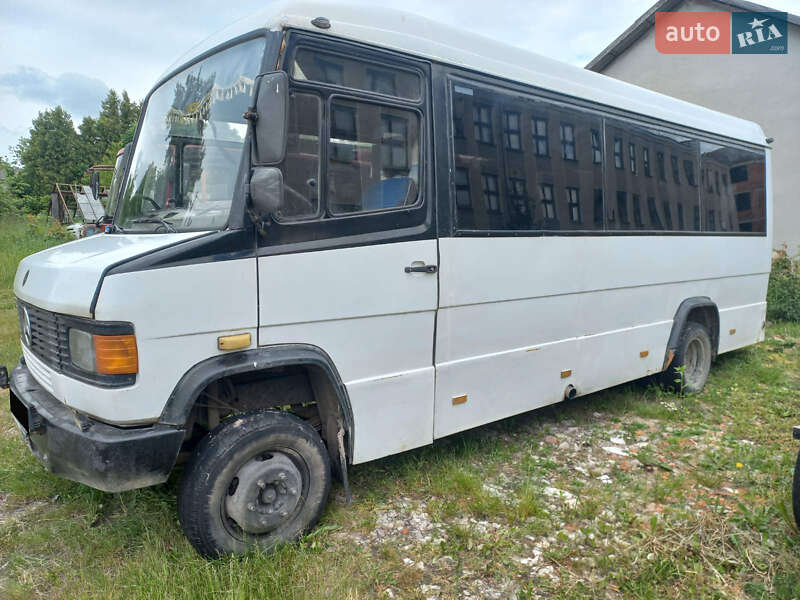 Городской автобус Mercedes-Benz T2 1996 в Бучаче