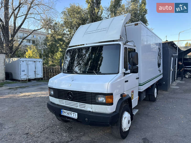 Mercedes-Benz T2 1996