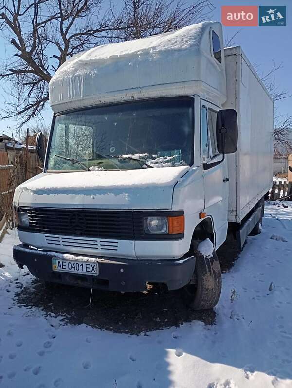 Вантажний фургон Mercedes-Benz T2 1994 в Дніпрі