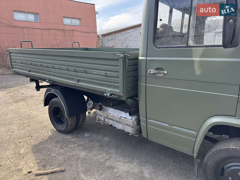 Борт Mercedes-Benz T2 1980 в Львове