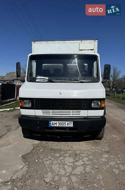 Грузовой фургон Mercedes-Benz T2 1996 в 