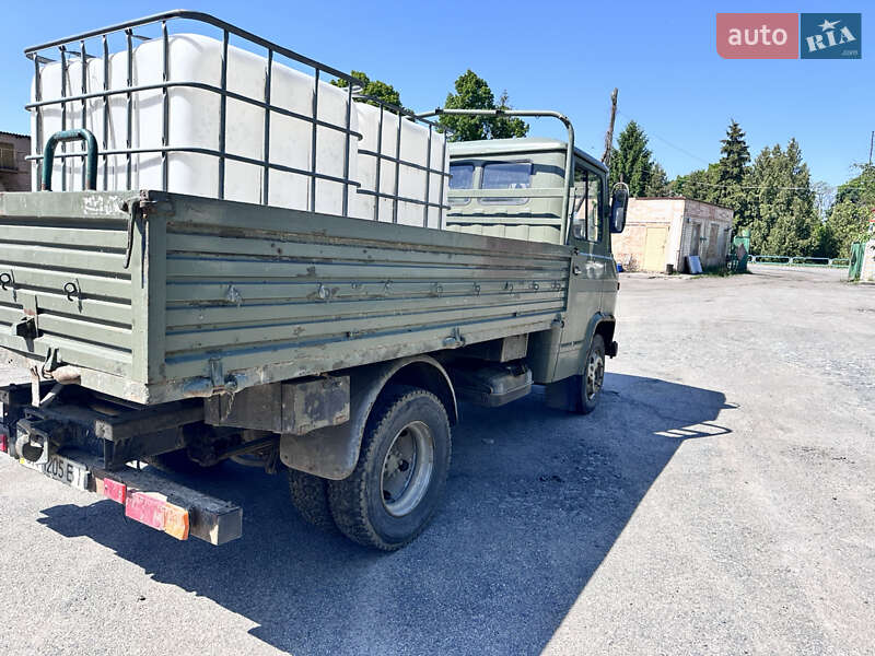 Борт Mercedes-Benz T2 1975 в Звенигородке