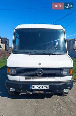 Грузовой фургон Mercedes-Benz T2 1990 в Николаеве