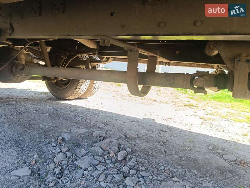 Грузовой фургон Mercedes-Benz T2 1990 в Николаеве