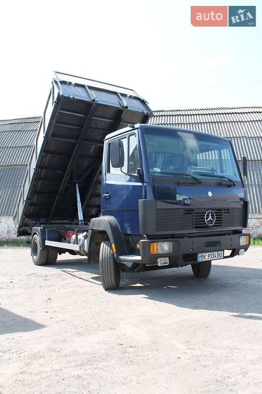 Mercedes-Benz T2 1993