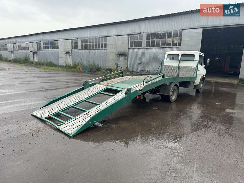 Эвакуатор Mercedes-Benz T2 1990 в Луцке