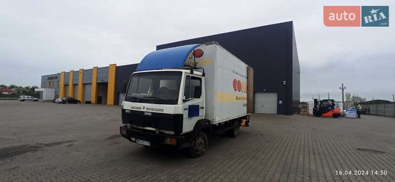 Mercedes-Benz T2 1986