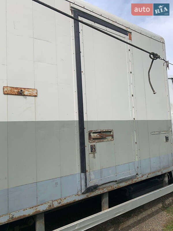 Грузовой фургон Mercedes-Benz T2 1994 в Николаеве