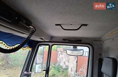Грузовой фургон Mercedes-Benz T2 1997 в  фото 19 Грузовой фургон Mercedes-Benz T2 1997 в
