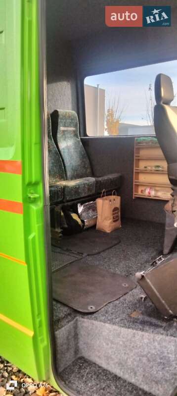 Вантажопасажирський фургон Mercedes-Benz T2 1995 в Луцьку