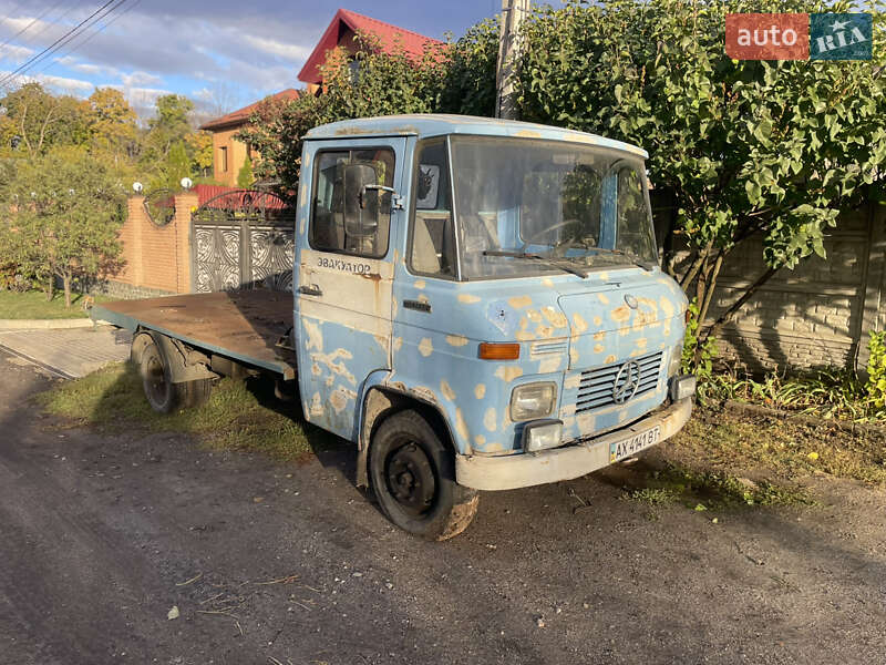 Эвакуатор Mercedes-Benz T2 1970 в Харькове фото 2 Эвакуатор Mercedes-Benz T2 1970 в Харькове