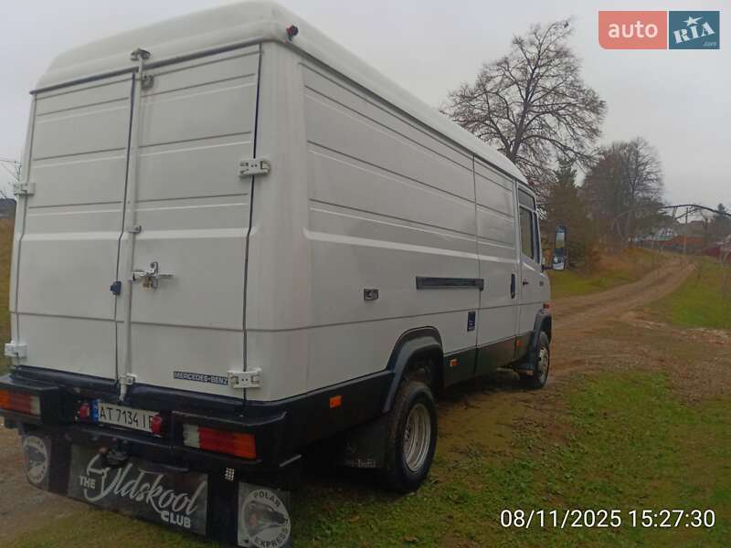 Грузовой фургон Mercedes-Benz T2 1994 в Коломые