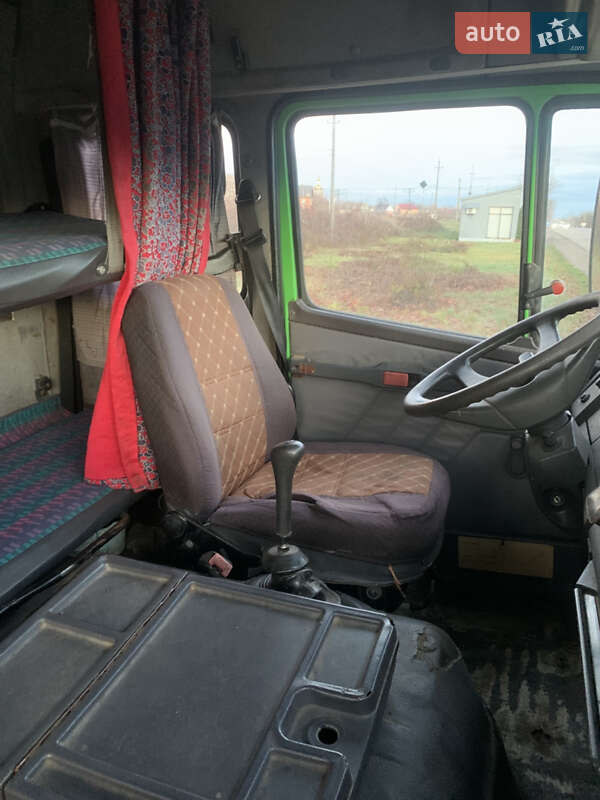 Грузовой фургон Mercedes-Benz T2 1995 в Тячеве фото 5 Грузовой фургон Mercedes-Benz T2 1995 в Тячеве