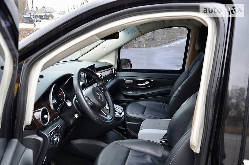 Мінівен Mercedes-Benz V-Class 2015 в Києві