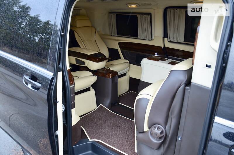 Мінівен Mercedes-Benz V-Class 2015 в Києві