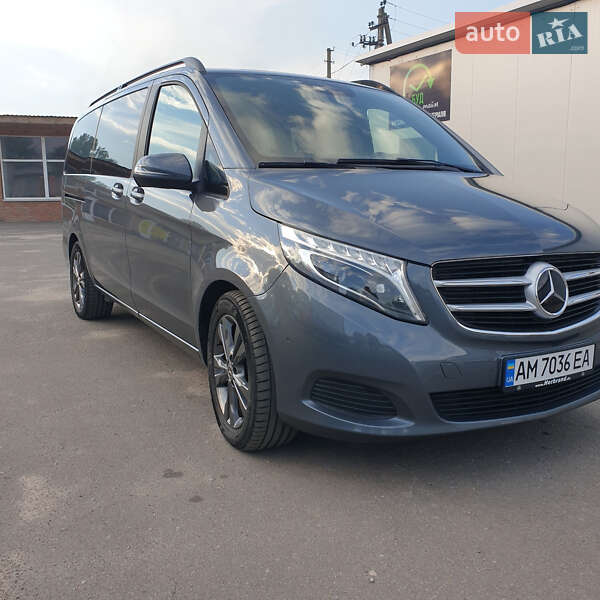 Минивэн Mercedes-Benz V-Class 2017 в Бердичеве