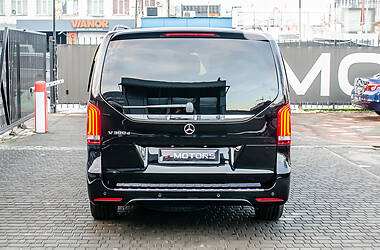 Минивэн Mercedes-Benz V-Class 2019 в 