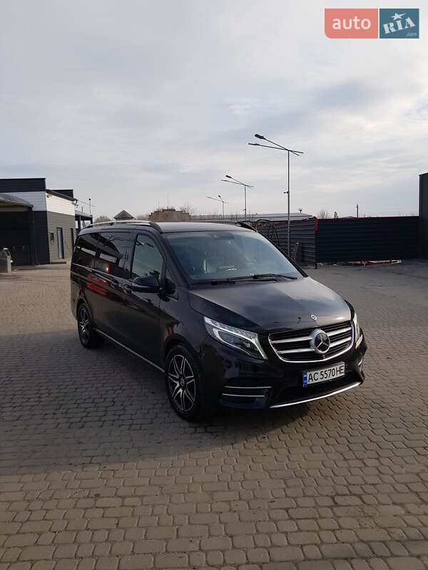Минивэн Mercedes-Benz V-Class 2018 в 