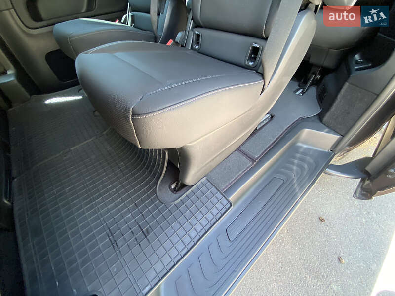 Мінівен Mercedes-Benz V-Class 2017 в Житомирі фото 16 Мінівен Mercedes-Benz V-Class 2017 в Житомирі