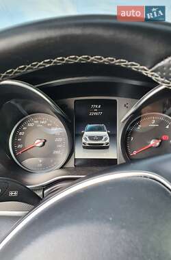 Минивэн Mercedes-Benz V-Class 2016 в 