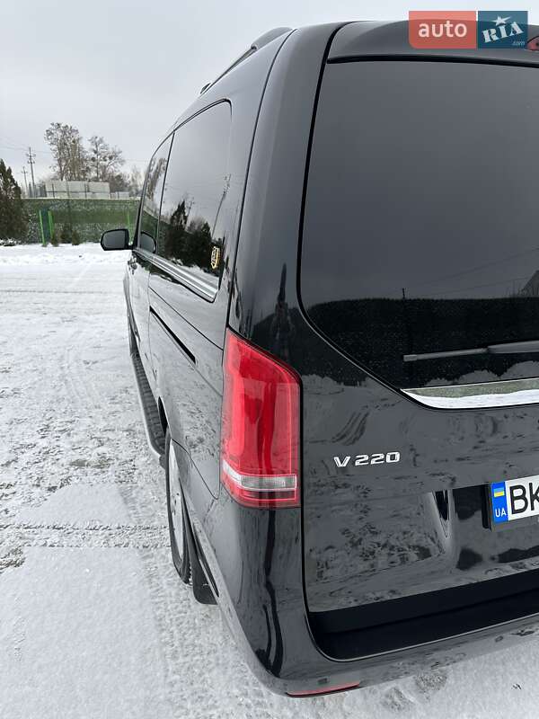 Минивэн Mercedes-Benz V-Class 2015 в Вараше фото 23 Минивэн Mercedes-Benz V-Class 2015 в Вараше