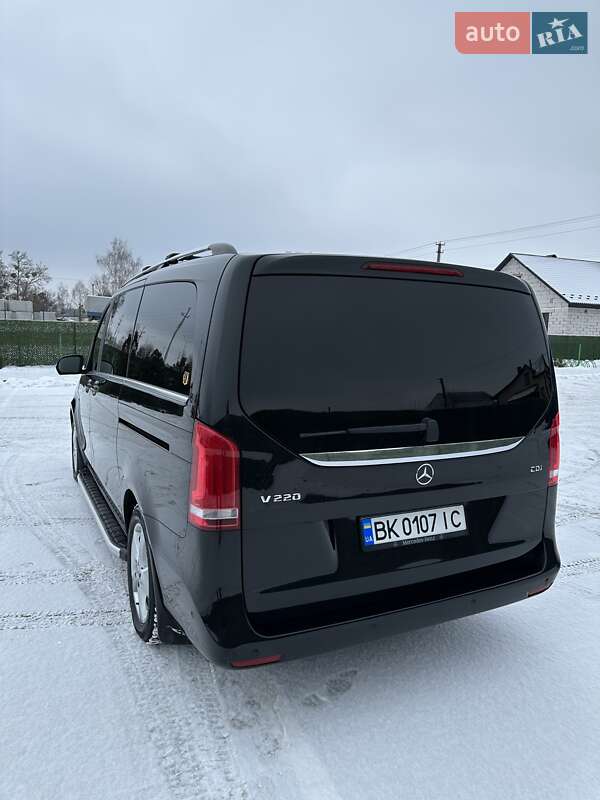 Минивэн Mercedes-Benz V-Class 2015 в Вараше фото 26 Минивэн Mercedes-Benz V-Class 2015 в Вараше