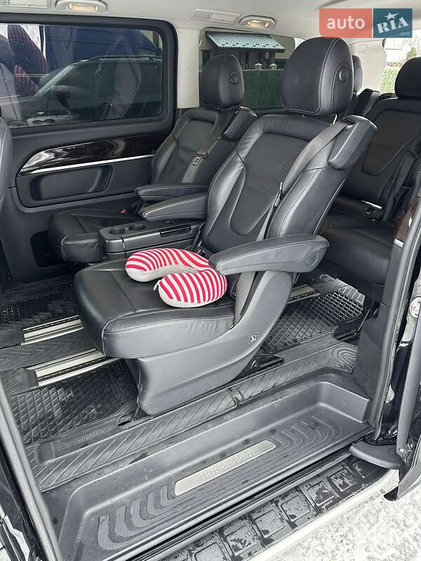Минивэн Mercedes-Benz V-Class 2015 в Вараше фото 35 Минивэн Mercedes-Benz V-Class 2015 в Вараше