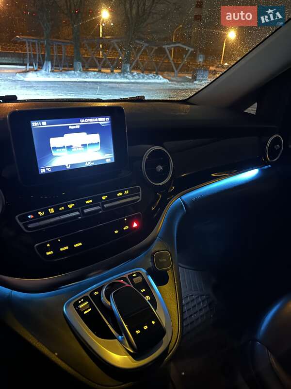 Минивэн Mercedes-Benz V-Class 2015 в Вараше фото 55 Минивэн Mercedes-Benz V-Class 2015 в Вараше