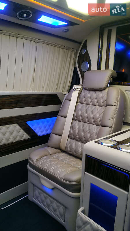 Минивэн Mercedes-Benz V-Class 2018 в Черновцах