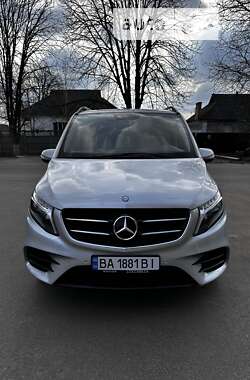 Минивэн Mercedes-Benz V-Class 2016 в Александровке