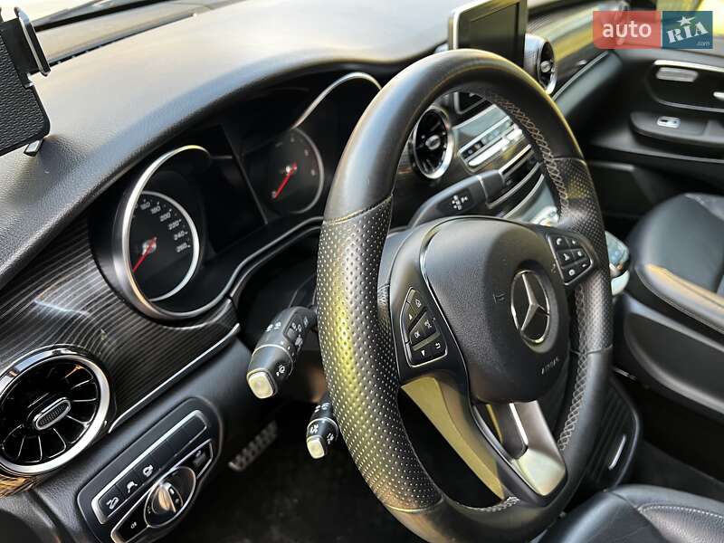 Минивэн Mercedes-Benz V-Class 2019 в Киеве