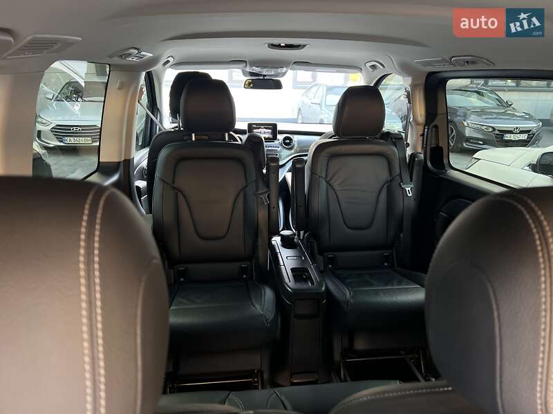 Минивэн Mercedes-Benz V-Class 2019 в Киеве