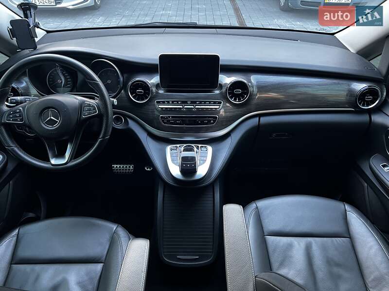 Минивэн Mercedes-Benz V-Class 2019 в Киеве