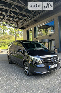 Минивэн Mercedes-Benz V-Class 2020 в Киеве