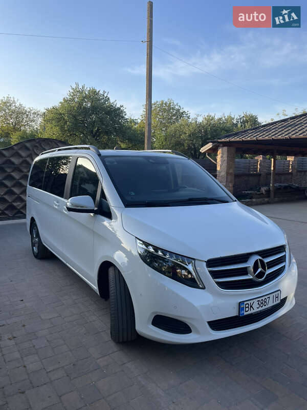 Минивэн Mercedes-Benz V-Class 2015 в Ровно