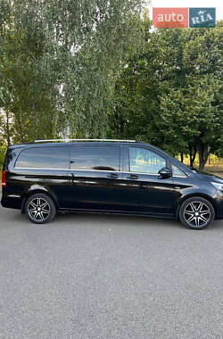 Минивэн Mercedes-Benz V-Class 2017 в 