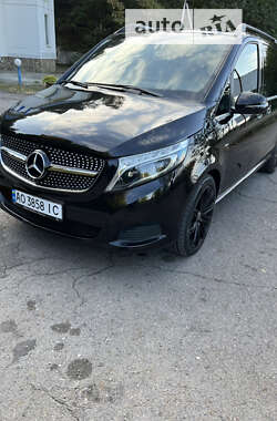 Минивэн Mercedes-Benz V-Class 2017 в 