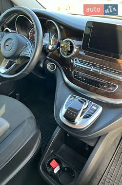 Минивэн Mercedes-Benz V-Class 2017 в 