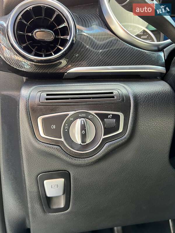 Минивэн Mercedes-Benz V-Class 2021 в Киеве