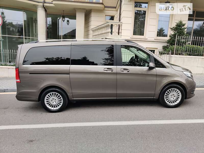 Минивэн Mercedes-Benz V-Class 2017 в Киеве