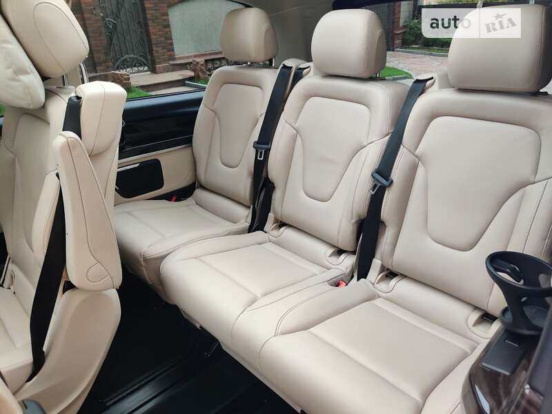 Минивэн Mercedes-Benz V-Class 2017 в Киеве