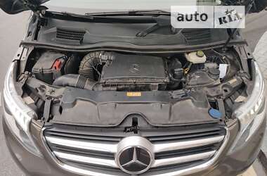 Минивэн Mercedes-Benz V-Class 2017 в 