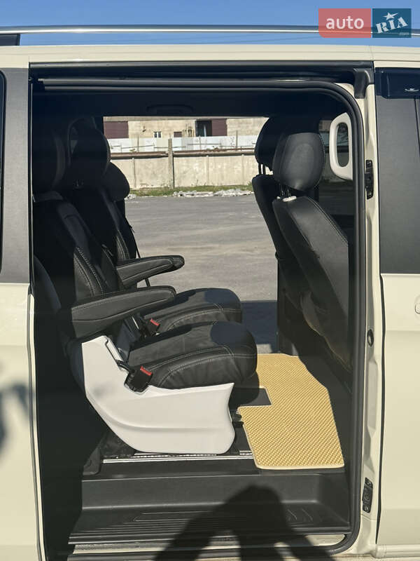 Минивэн Mercedes-Benz V-Class 2016 в Ильинцах